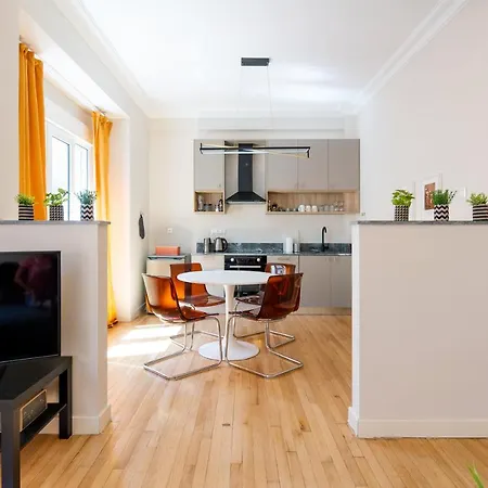 Spark 2-bedroom In *
